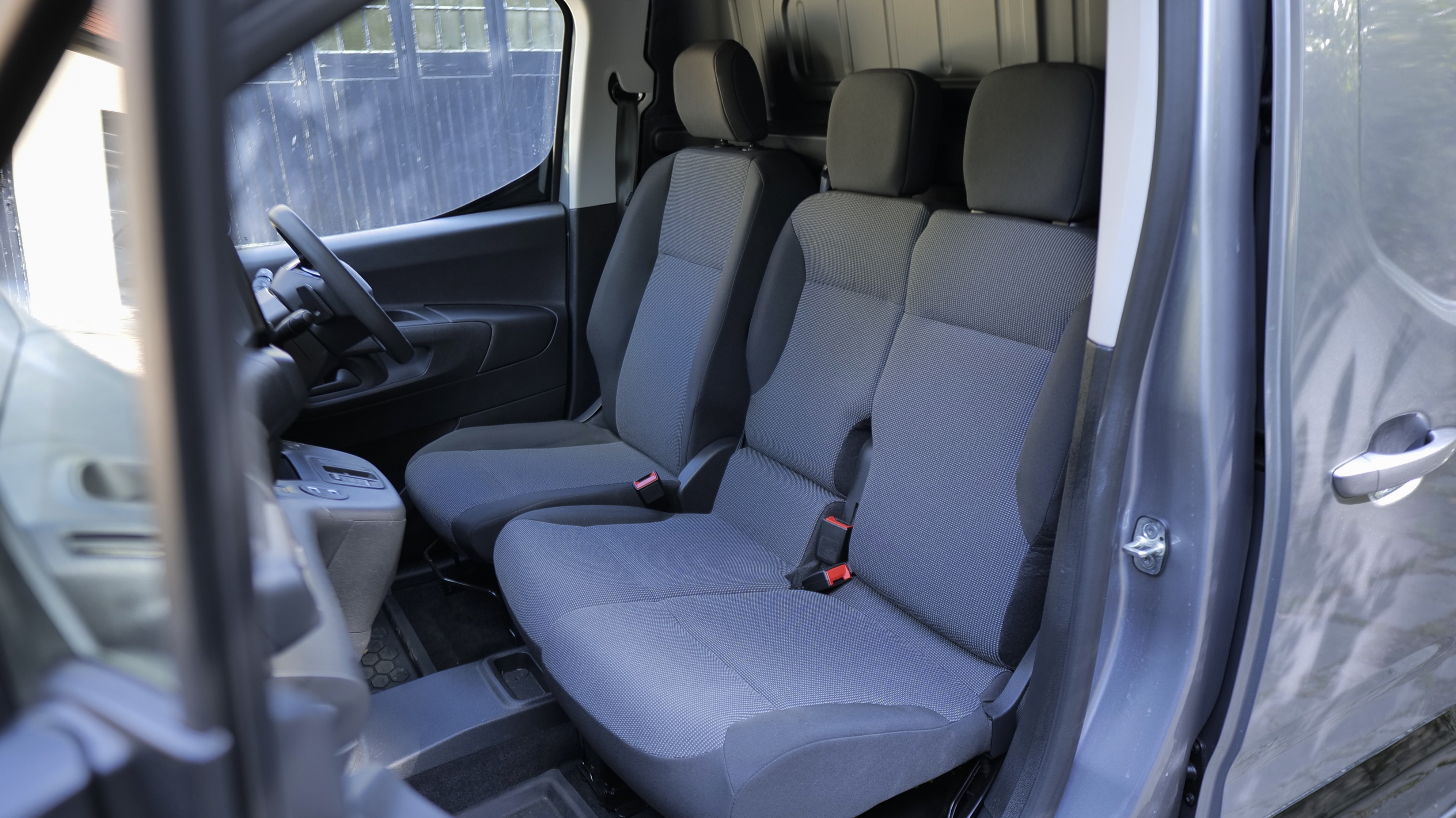 PEUGEOT PARTNER M DIESEL 1.5 BlueHDi 130 Asphalt Van EAT8